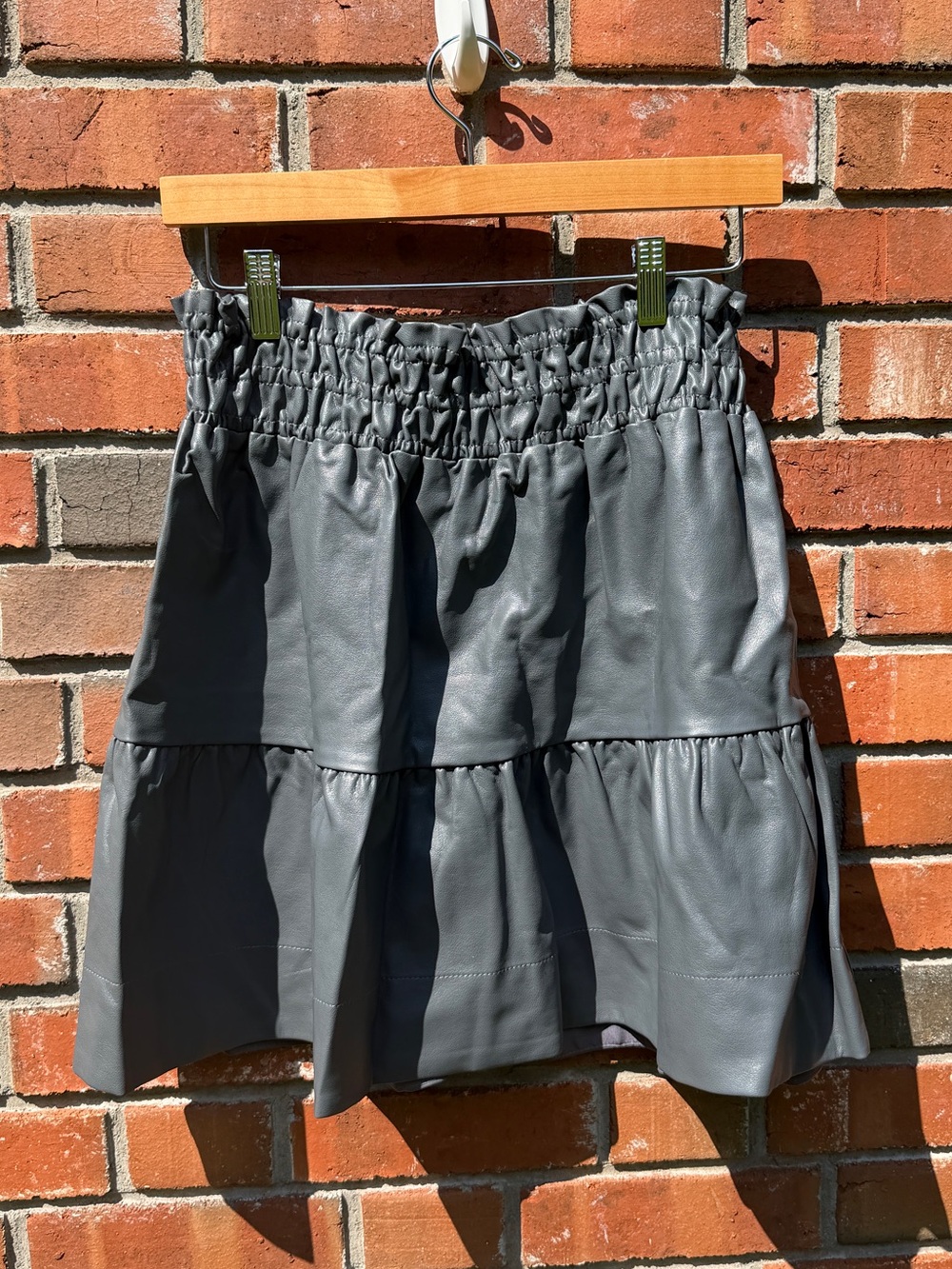 NWT Anthropologie The Somerset Faux Leather Grey Tiered Mini Skirt Size S